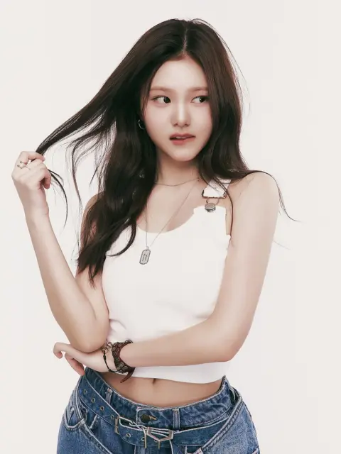 1 马来西亚首位 K-POP 女爱豆 LingLing