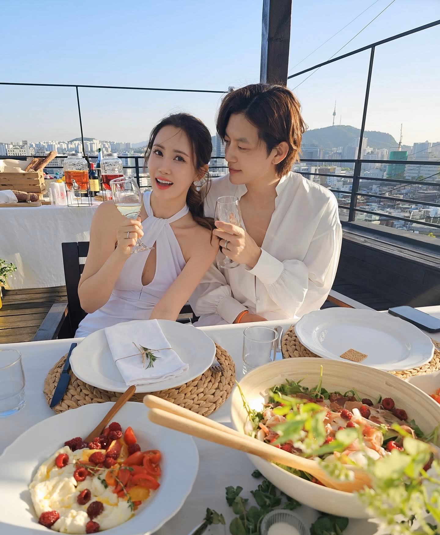 李多海、SE7EN 八年长跑步入婚姻殿堂