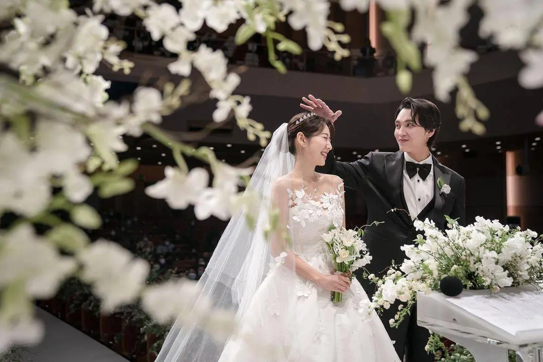 朴信惠与崔泰俊无话不谈却不聊工作 朴信惠与崔泰俊无话不谈却不聊工作